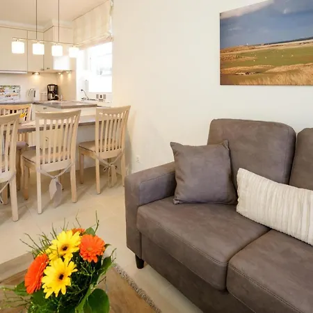 Strandhaus Whg Nr 1 Meer Strand Und Design In Apartment